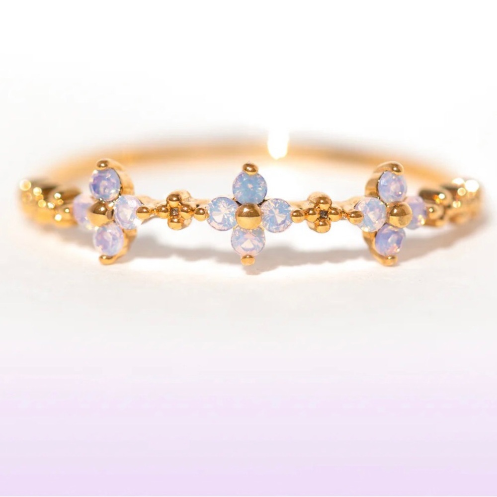 Girls Crew Lilac love Ring Gold and White Floral-Inspired Ring with Clear Stones
